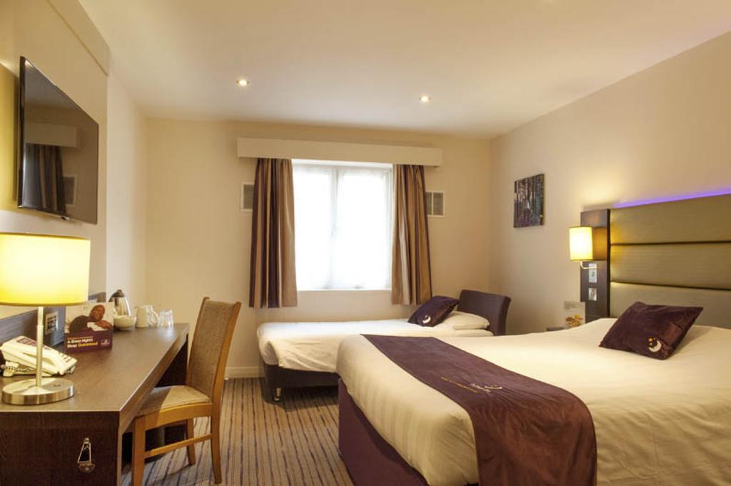 Premier Inn Peterborough - Ferry Meadows 外观 照片