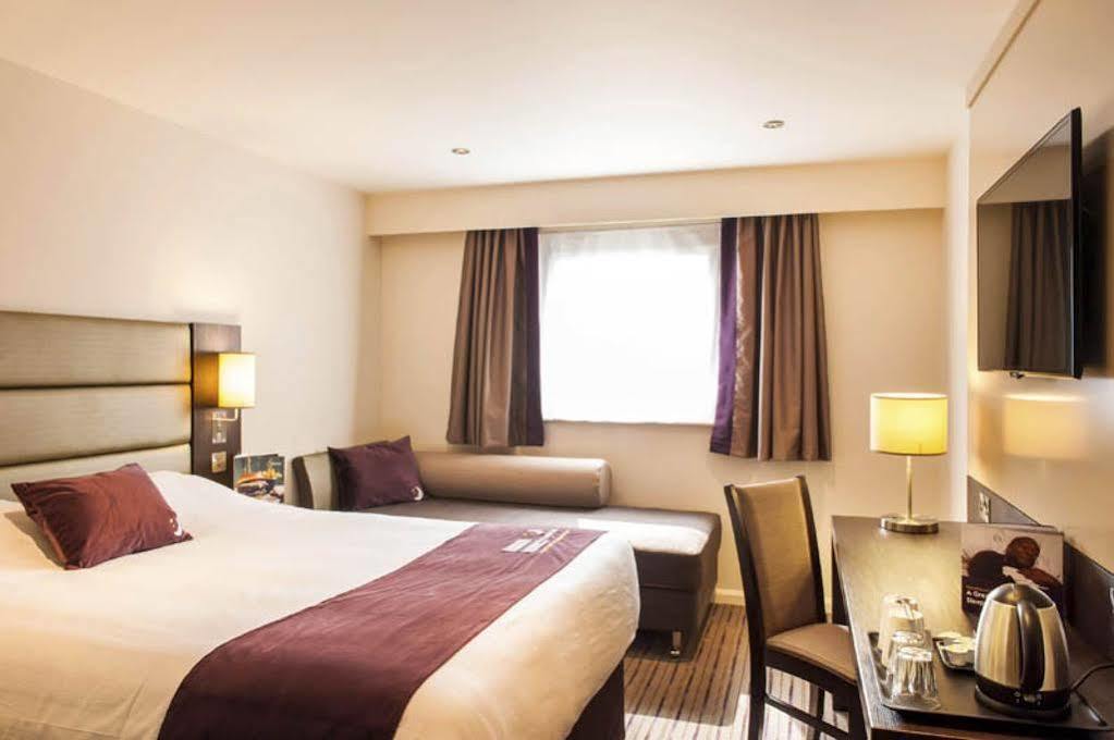 Premier Inn Peterborough - Ferry Meadows 外观 照片